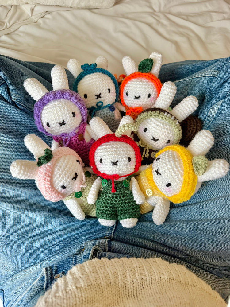 Miffy's Fruit Stand