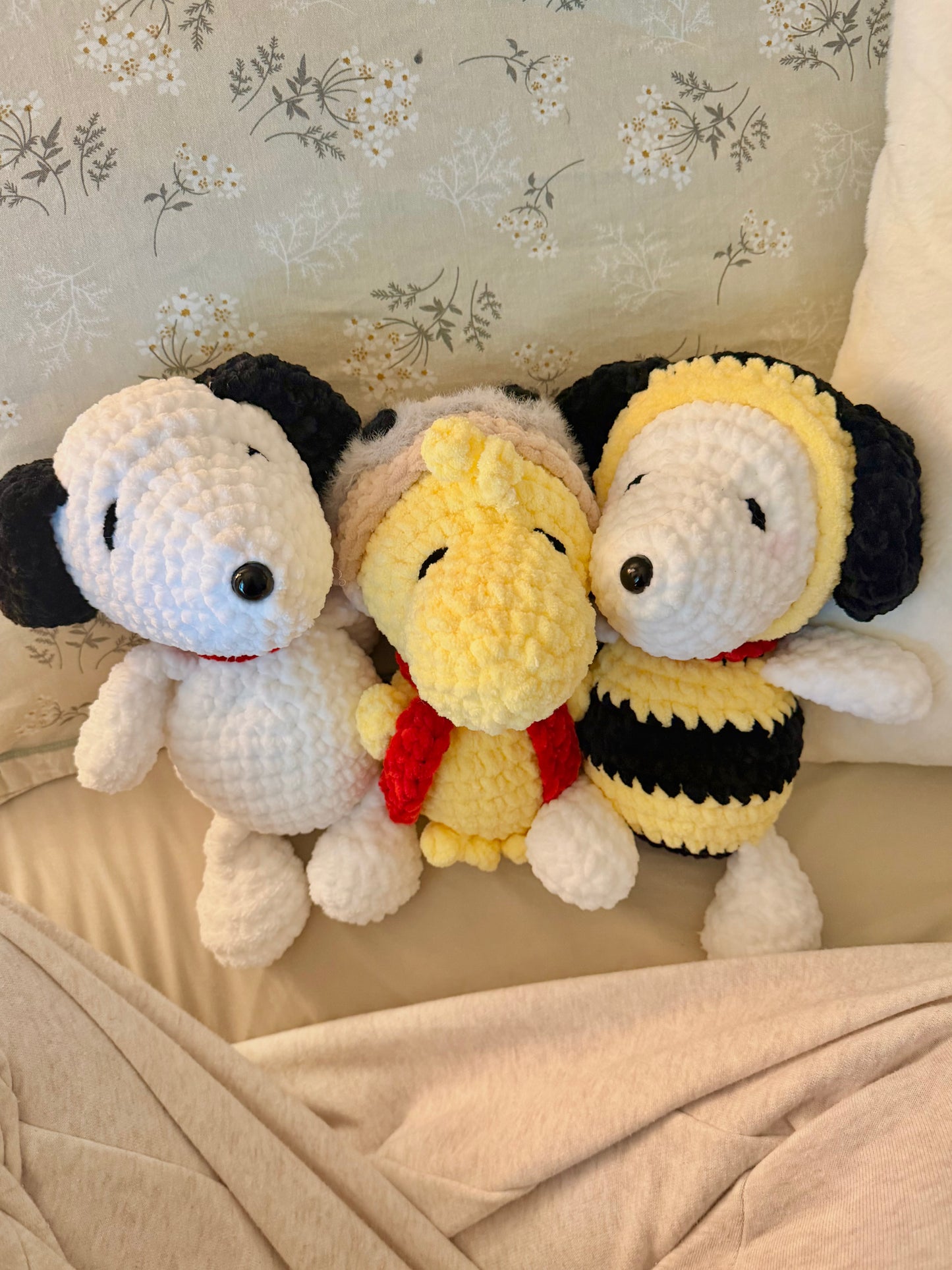 Bumblebee Snoopy Plushie