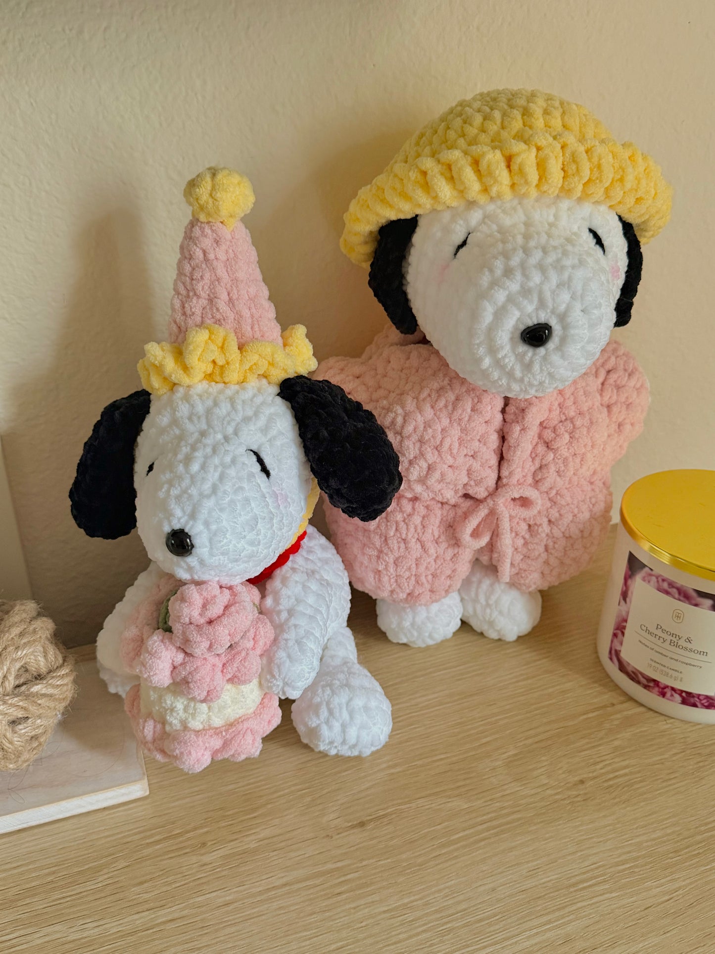 Puffer Snoopy Plushie